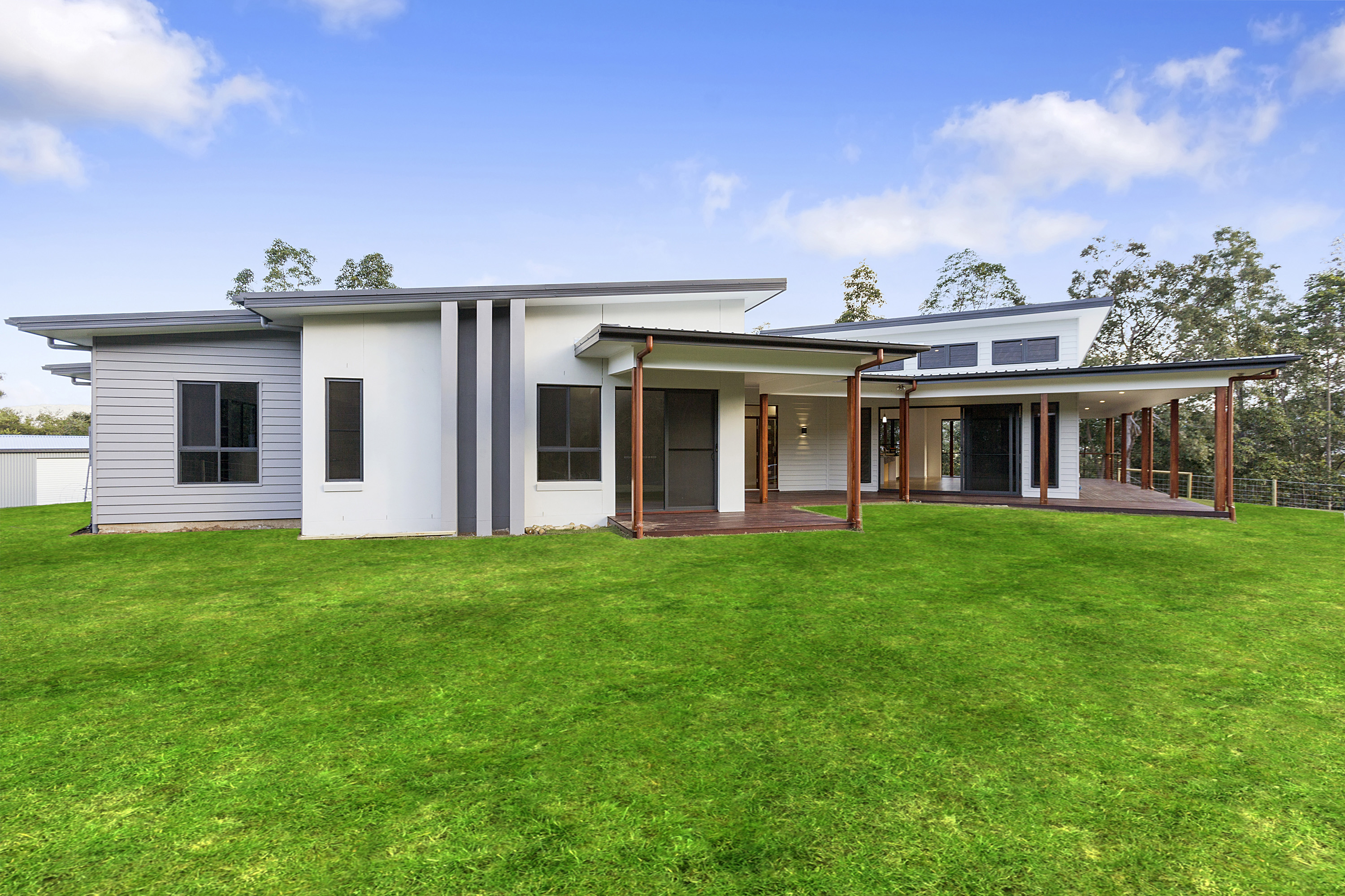 Large Sloping Block Single Story Home Design | Custom Build | Brisbane